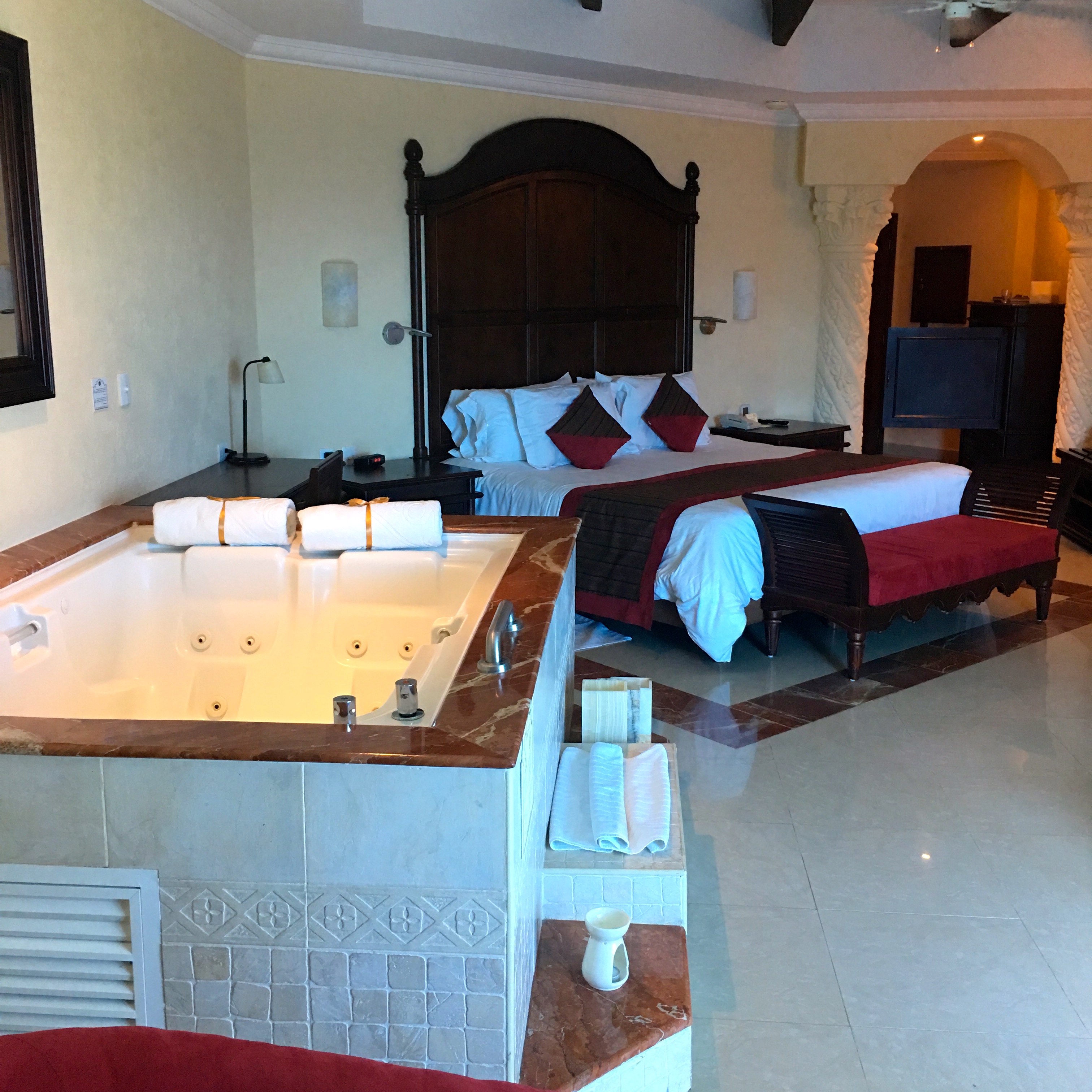 the royal playa del carmen bedroom