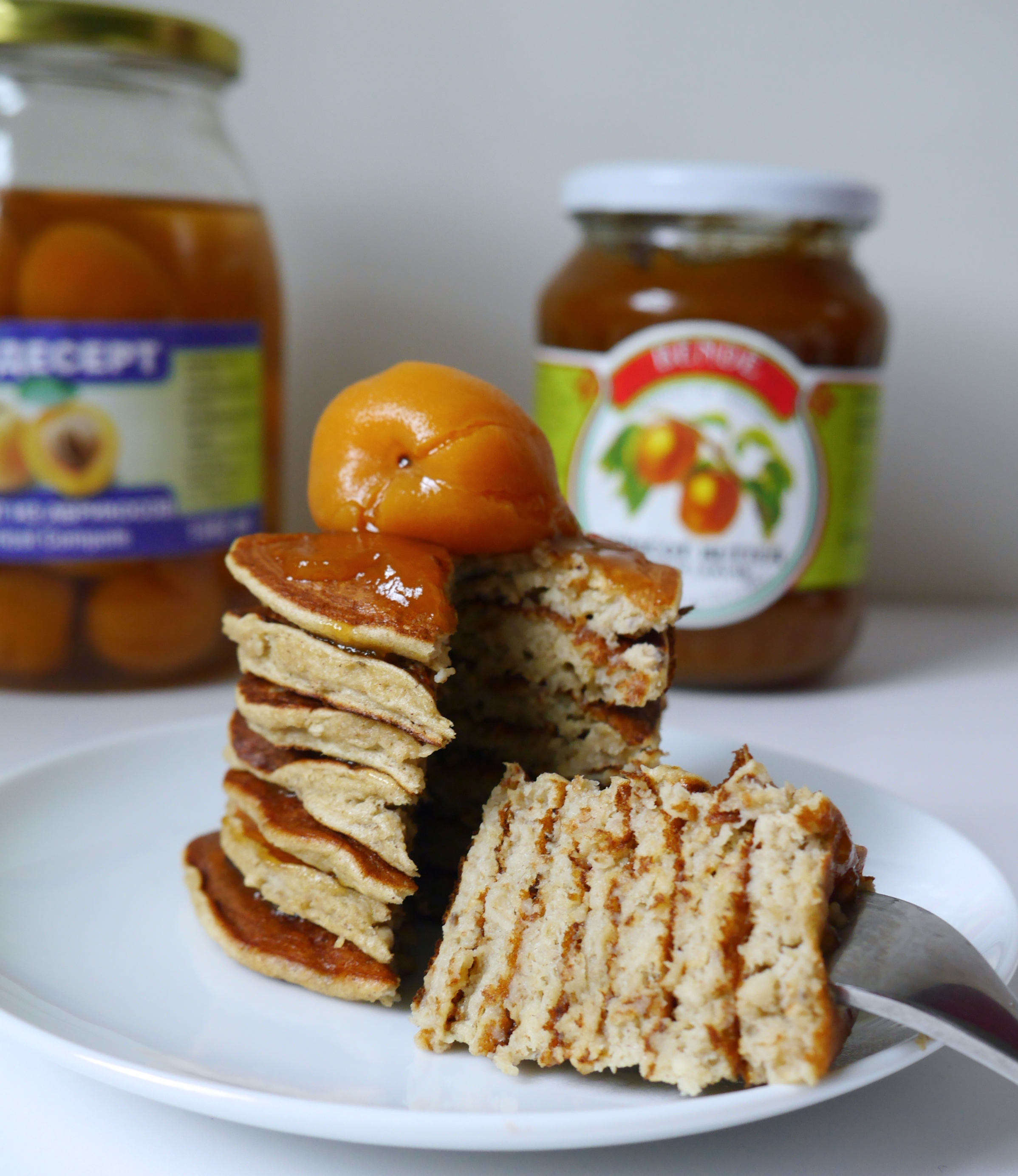 apricot oatmeal pancakes